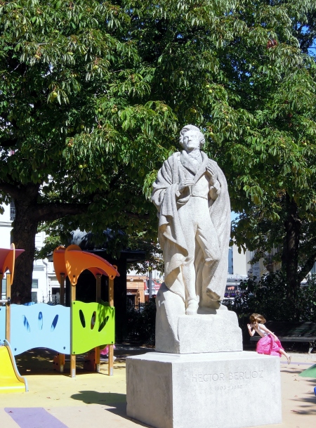 Place Adolphe-Max / Statue de Hector Berlioz
